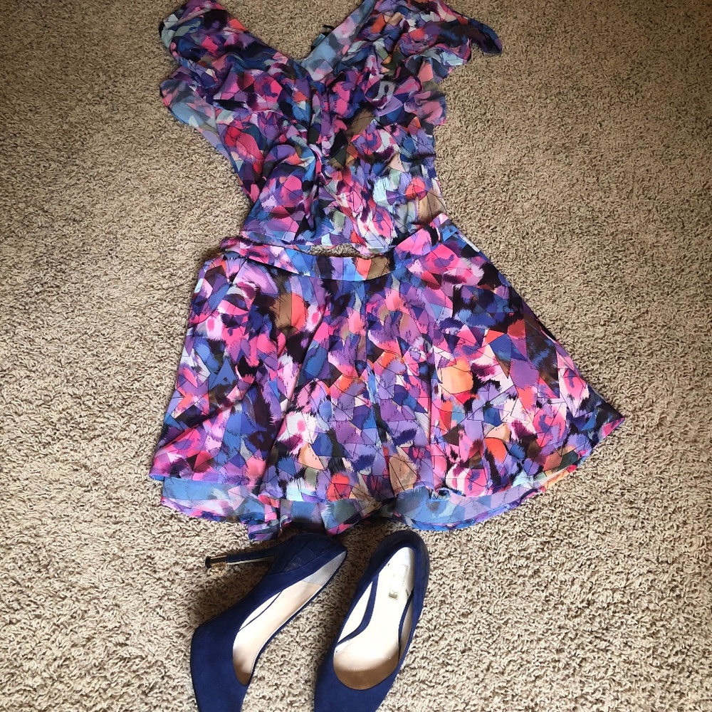 Guess by Marciano; Geometric two piece set.